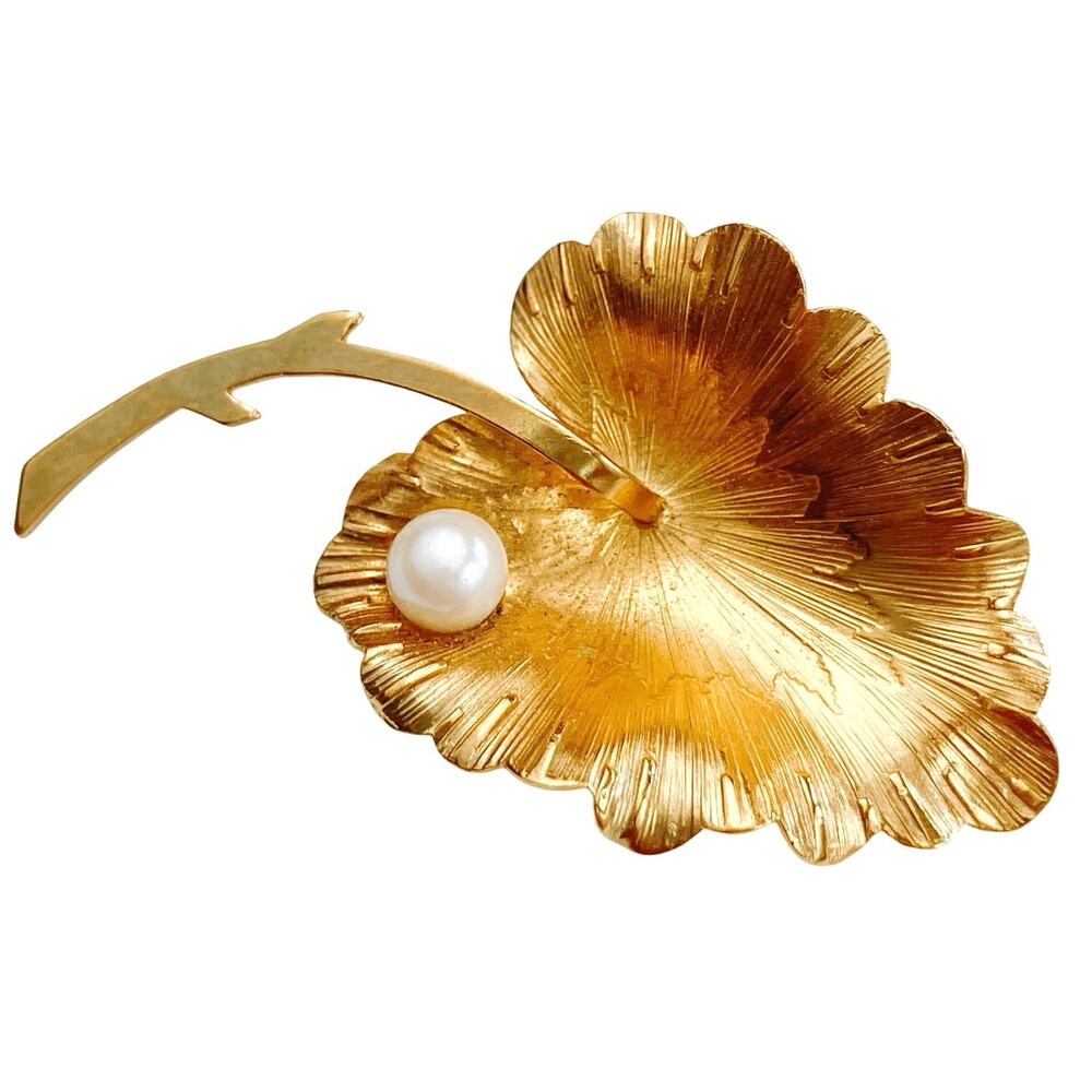 VTG Signed Wells 14K GF Brooch Ginkgo Leaf Pearl Mid Century Botanical Pin